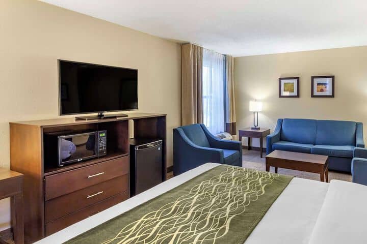 Room 21 of 40