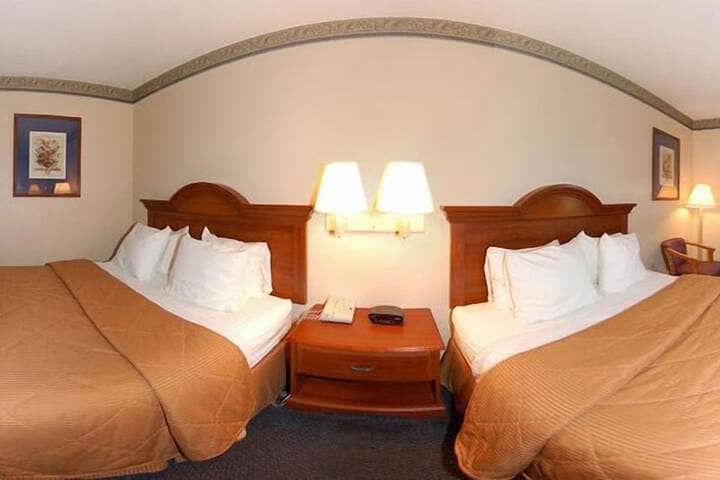 Room 5 of 40